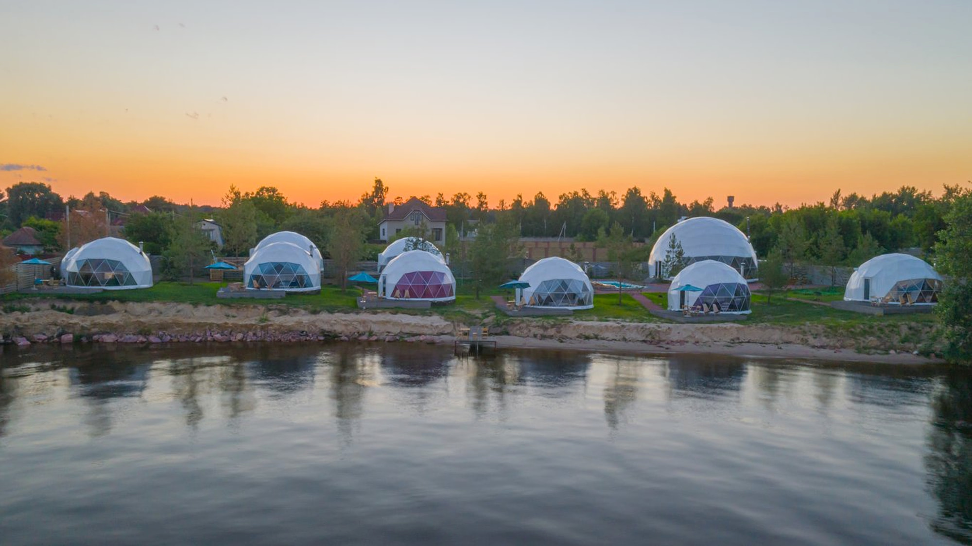 Глемпінг EcoSpace Sea на Київському морі 1