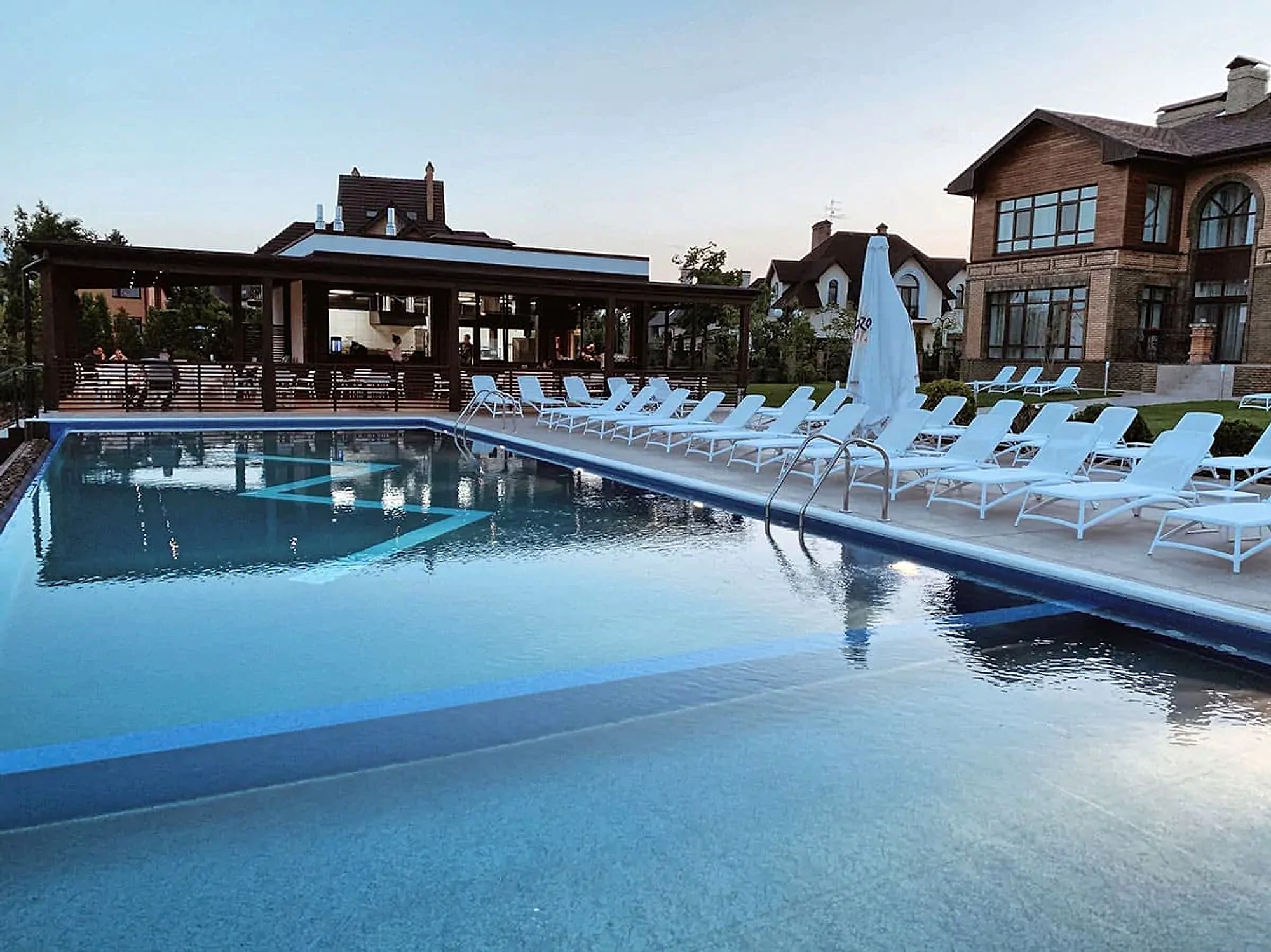 WISH Aqua & SPA Resort — заміський SPA-готель у Вишеньках 1